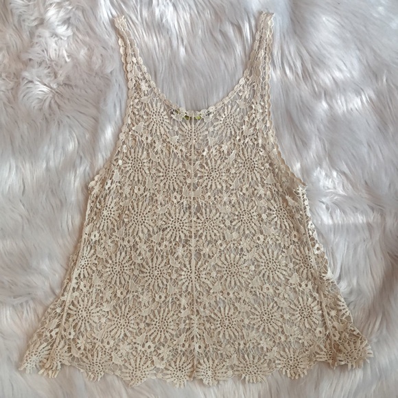 Finn & Clover Floral Crochet Top, SZ Medium - Picture 3 of 4